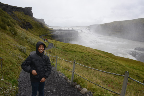 The trail for a closer look at Gullfoss