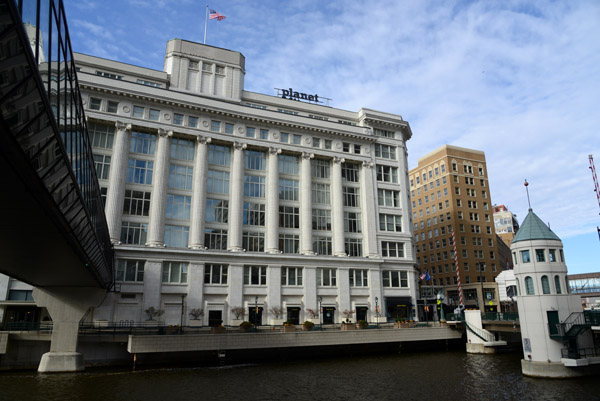 Residence Inn on the Milwaukee River