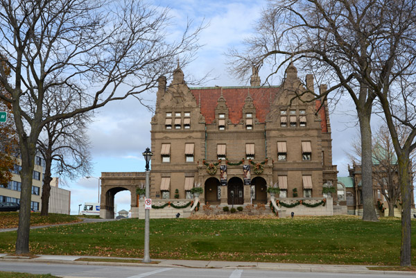 Pabst Mansion, Milwaukee, constructed 1890-1982