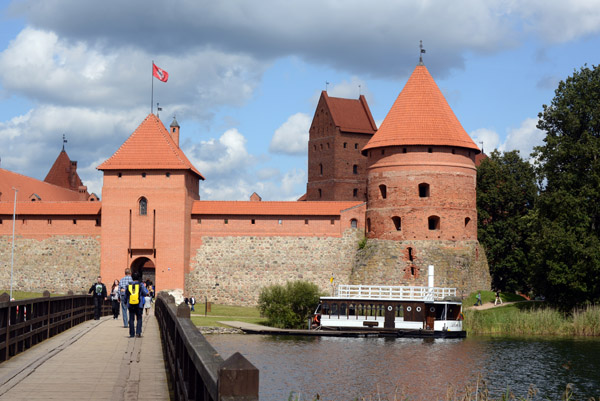 Trakai Castle fell into ruin following the 17th C. wars with Muscovy
