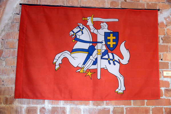 State flag of Lithuania, Trakai Castle