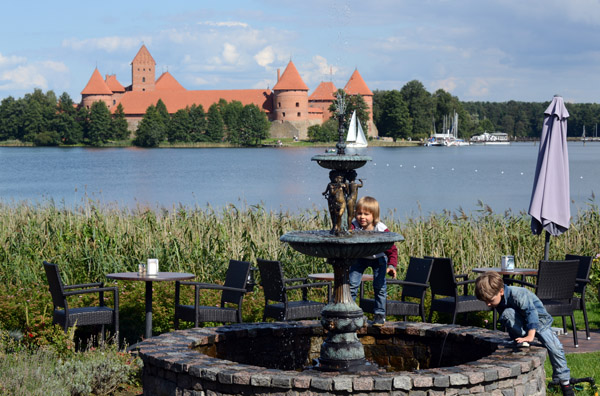 Fountain at the Viva Trakai Resort