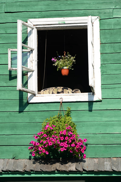Upper window with flowers, Karaimų g. 21, Trakai 
