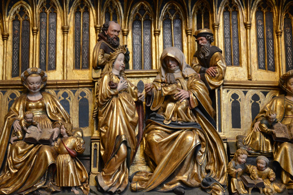 Sippenaltar Triptych, central carving, 1302, Marburg