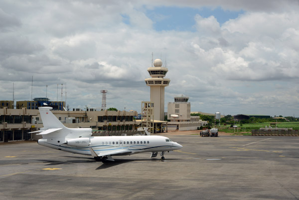 Ougadougou International Airport - Dassault Falcon 7X (HB-JSL)