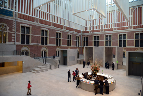 Rijksmuseum lobby