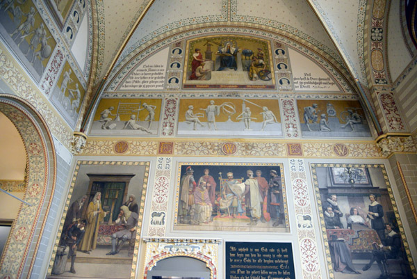Rijksmuseum Great Hall after restoration