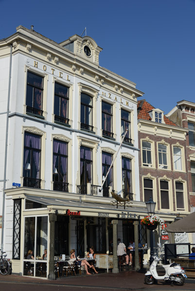 Hotel de Zalm, 1551, Gouda's oldest inn