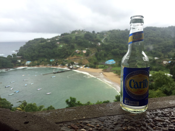 Empty Caribe, Paradise Bar, Parlatuvier
