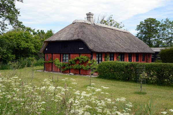 Red thatched farmhouse, Skovengrdsvej, SW Ls