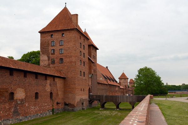 Outer moat and eastern gate of the outer defenses, Malbork Castle