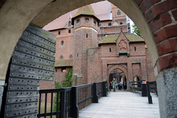 Gate from the Mittelschloss to the Hochschloss - High Castle, Malbork