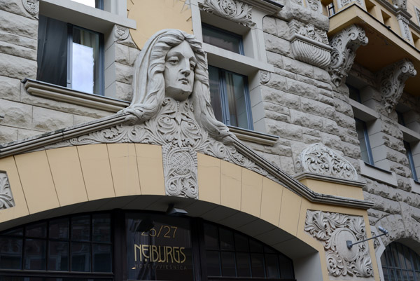 Neiburgs Hotel & Restaurant, Jauniela 25/27, Riga