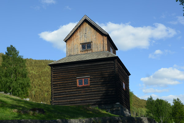 Log house next to Ringebu Stavkyrkje, Gudbrandsdal