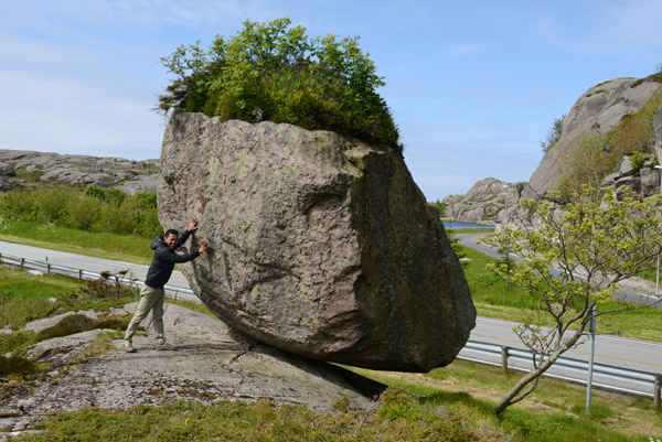 Dennis and a big balance boulder, Sirevg, Rogaland