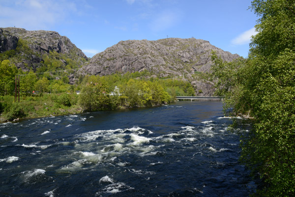 Sirena River at na-Sira, which forms the boundary between Rogaland and Agder counties