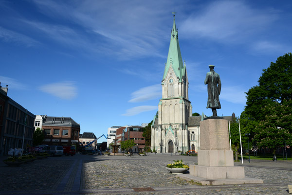 Main square of Kristiansand with the cathedral and statue of King Haakon VII
