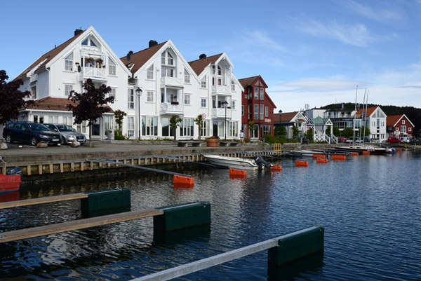 Lillesand havn, Havnegata