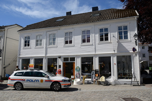 Local police - Politi - in the center of Grimstad