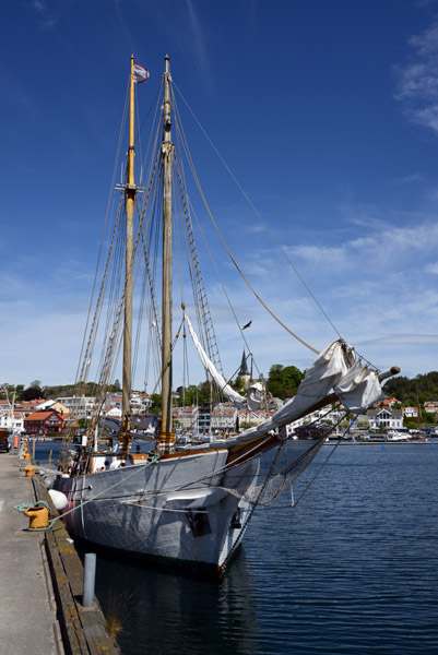 Twin-masted sailing vessel, Grimstad