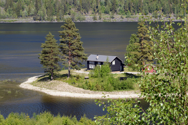 Log cabin at Osefeti 68, raksfjorden, Bygland