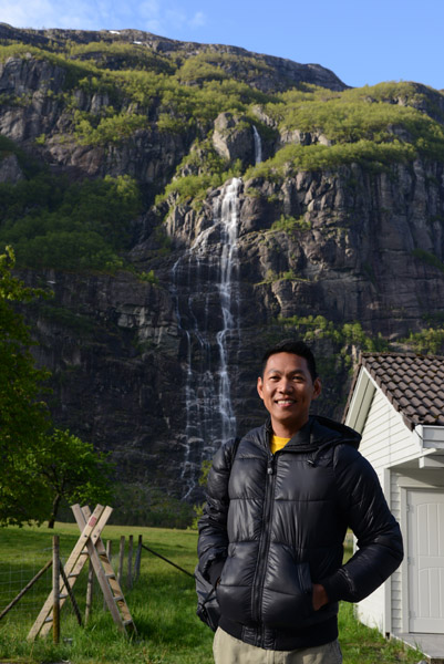 Dennis with the Lysebotn Waterfall 