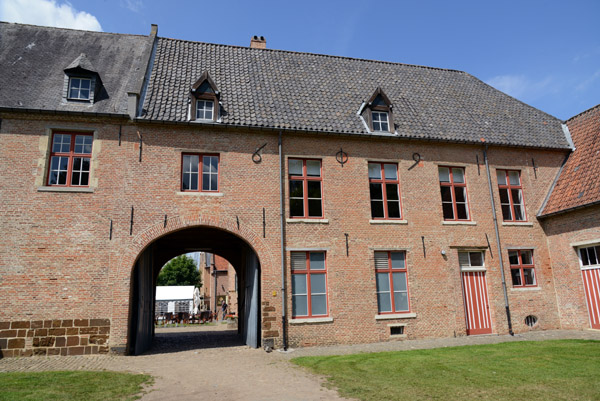 Gate dated 1609, Begijnhof, Diest