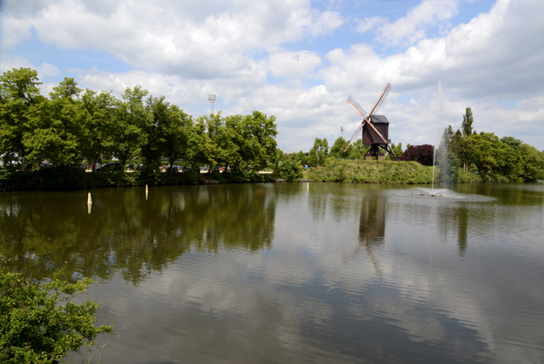 Moat and Ramparts of Diest with the Lindenmolen windmill