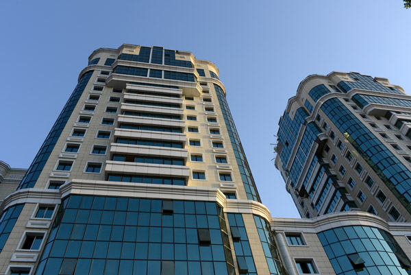 Zheruik Residential Complex, Mahatma Gandhi St/Furmanov St