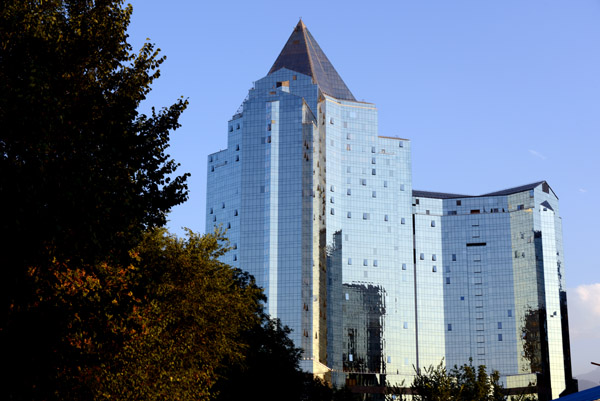 Nurlytau Complex, the most striking of the developments rising in the new district of Al Farabi
