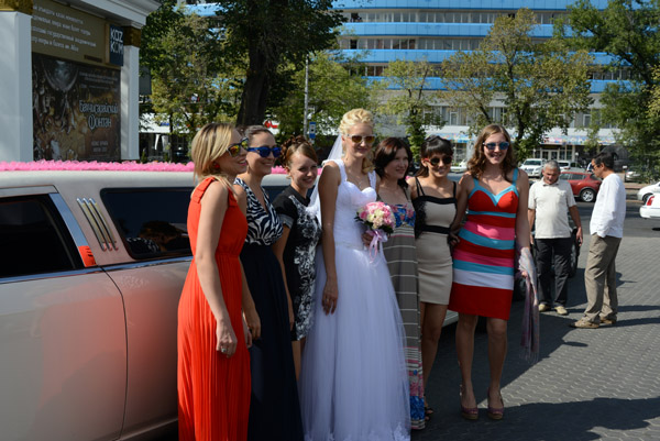 Wedding party tour, Abay Opera, Almaty
