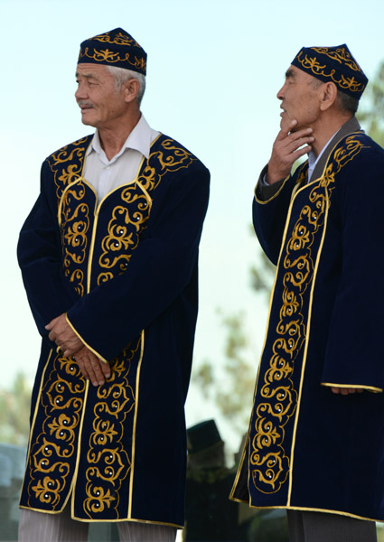 Traditional men's costume, Kazakhstan