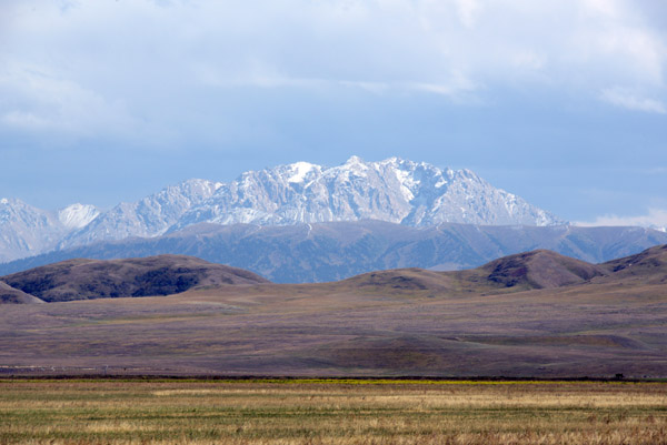 Plains and mountains, Raiymbek District