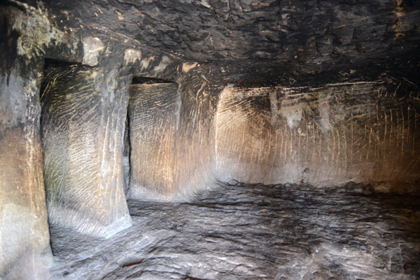 Incomplete side chamber of the Ravanaphadi