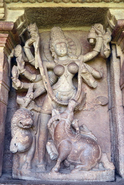 Durga spearing Mahisha