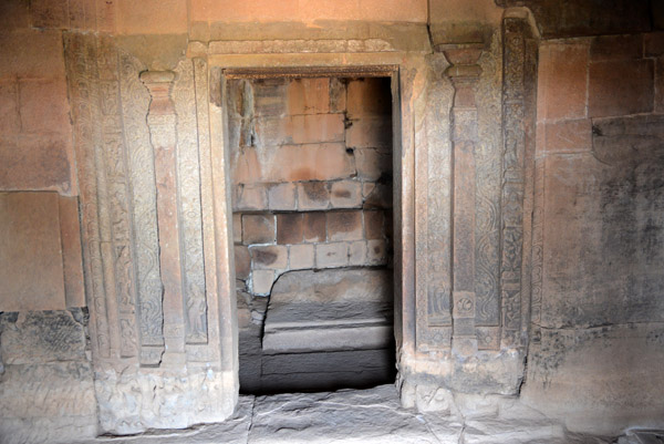 Empty chamber of the Buddhist Temple