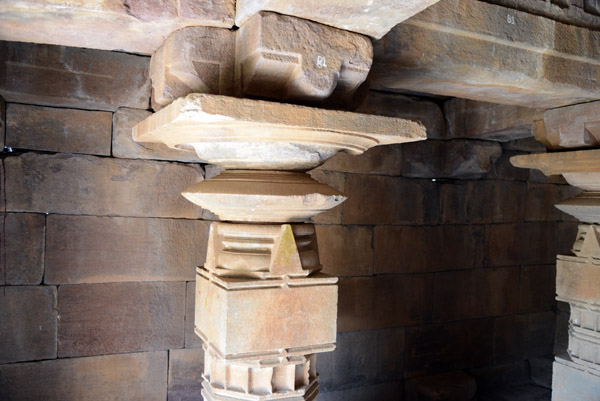 Column detail, Jyotirlinga Complex, Aihole