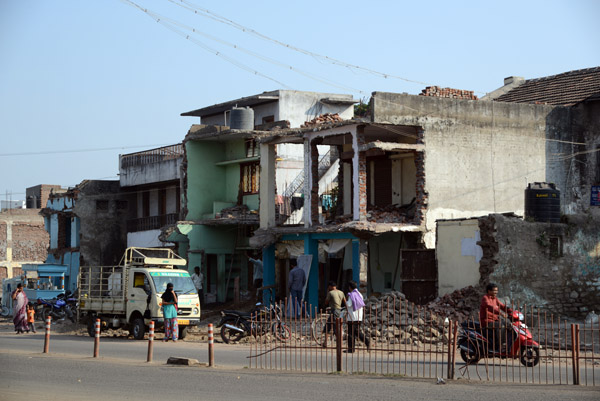 Partial demolition for widening MG Road, Bijapur
