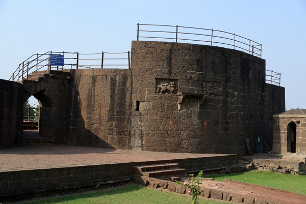 Sharza Burj, the gun tower of the Malik-i-Maidan, Bijapur