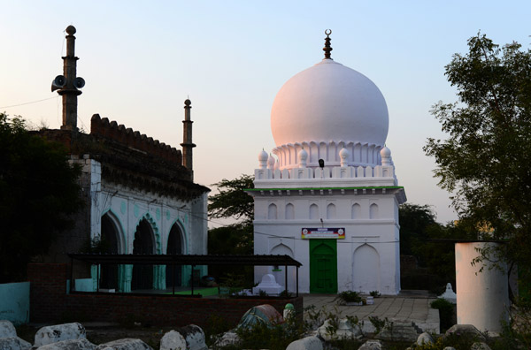 Dargah of Hazrat Sayed Shah Quaisim Quadri and Mosque of Sayed Shah Abul Hasan Quadri