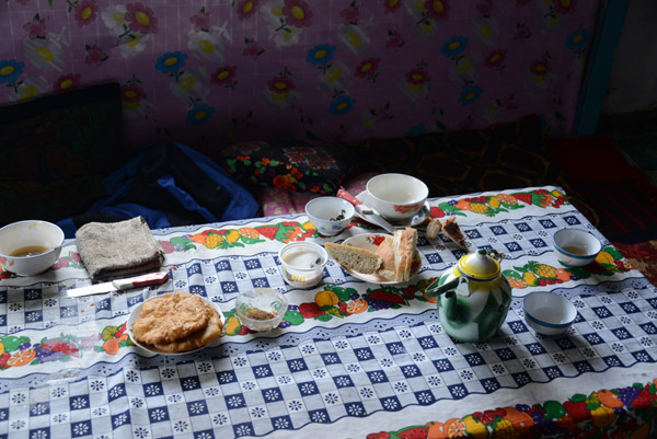 Late lunch in a Karakul guesthouse