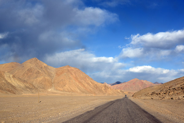 Pamir Highway headed to Murgab