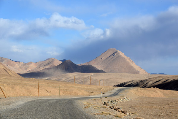 Decent pavement on this section of the Pamir Highway