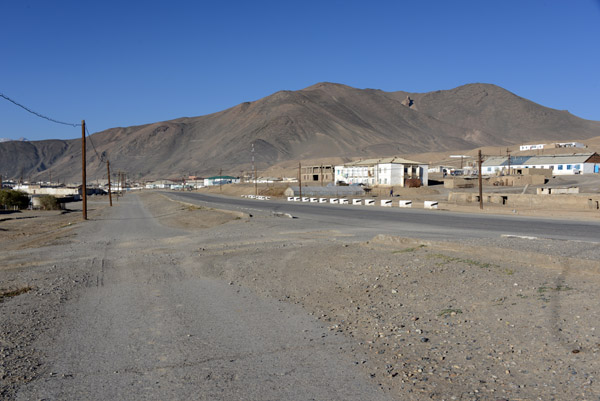 The Pamir Highway in Murghab 