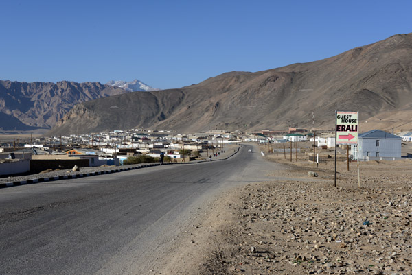 In addition to the Pamir Highway linking Kyrgyzstan to Khorog, a new road leads to Tashkurgan in China's western Xinjiang Region