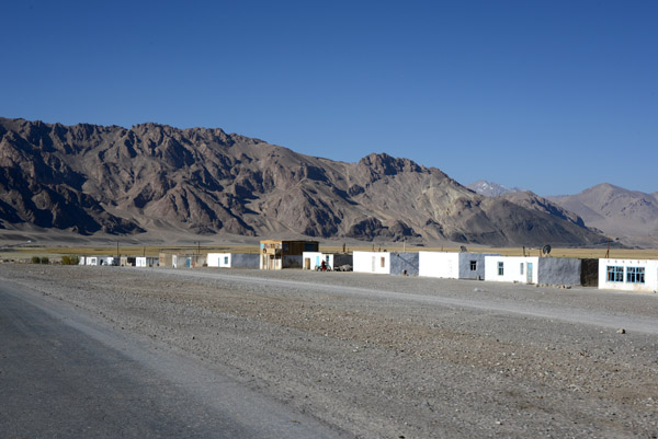 Plenty of room to widen the Pamir Highway