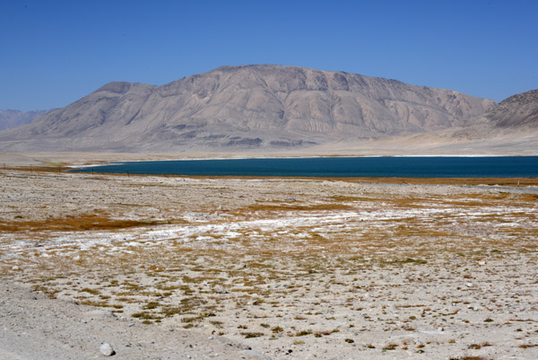 Sassykul Lake, a few km southeast of Alichur along the Pamir Highway