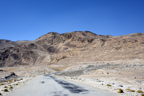 Here, around km 217, the paved Pamir Highway heads westward towards Khorog