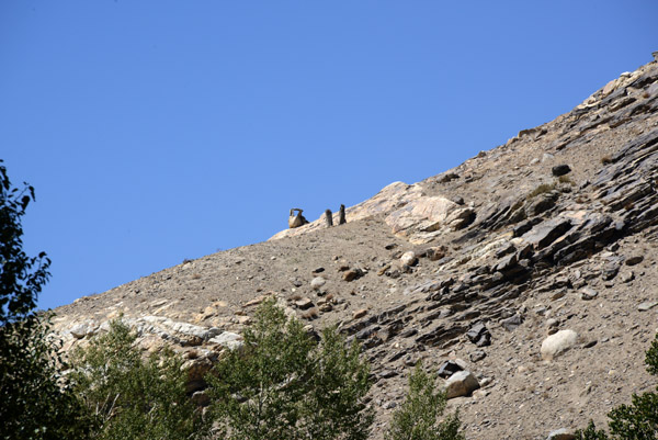 The village of Yamg is about 5 km west of Vrang and has two interesting sights