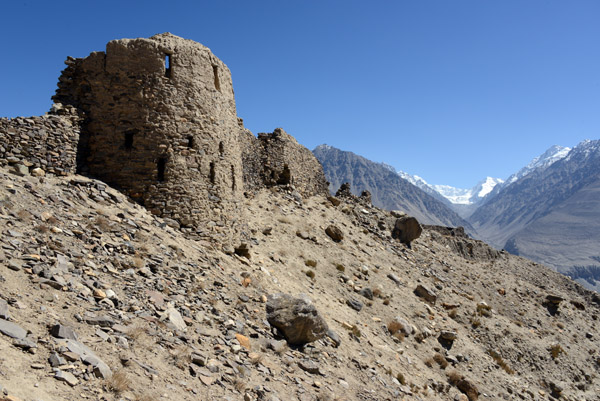 The large north tower, Yamchun Fortress